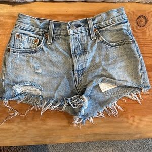 Levi’s shorts